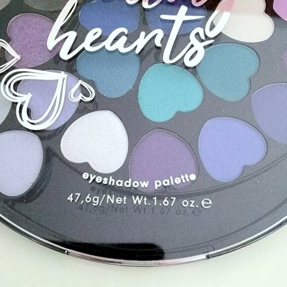 28 Essence Counting Hearts Eyeshadow Palette Love You Berry Much - Picture 9 of 12